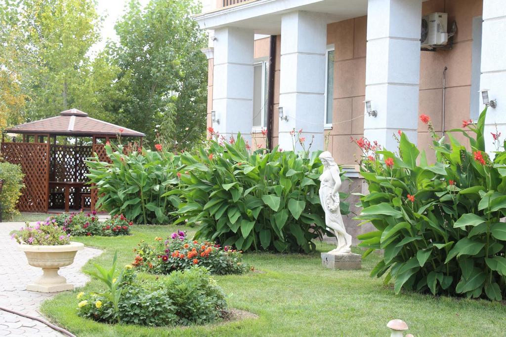 Rakhat Hotel Oral Exterior foto